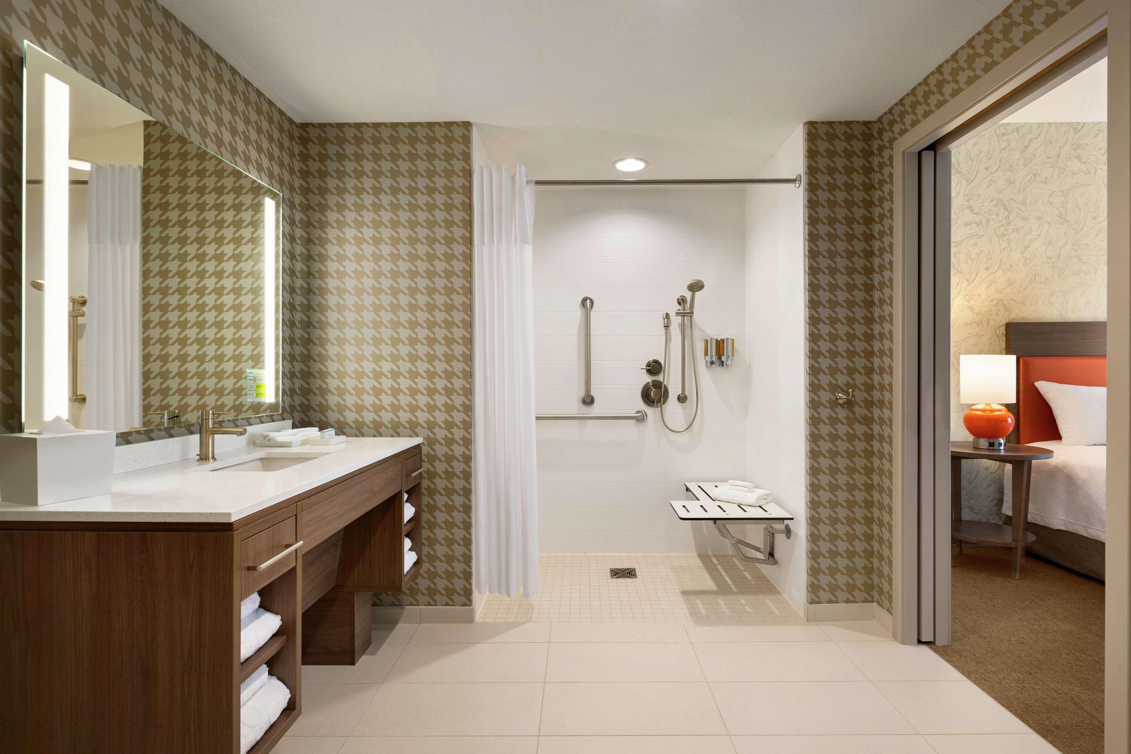 Home2 Suites By Hilton Frederick Exteriér fotografie