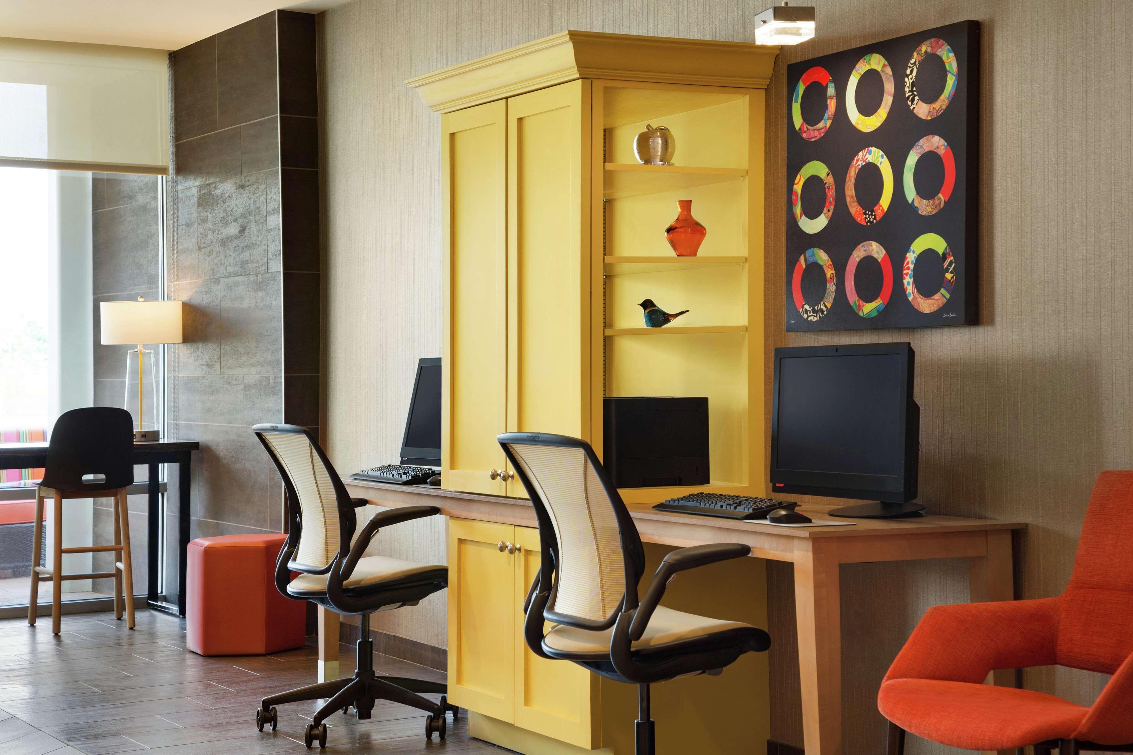 Home2 Suites By Hilton Frederick Exteriér fotografie
